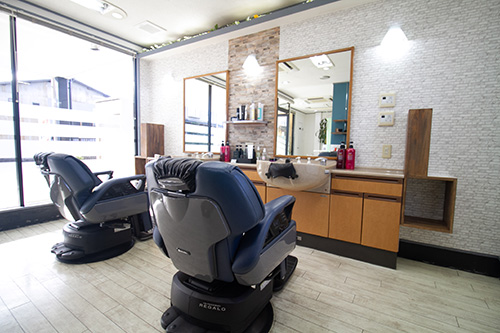 江南市の理容室TAKAMI